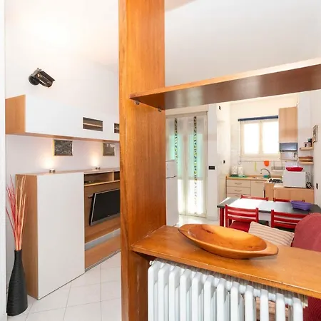 Mirafiori Balcony Apartment Turin